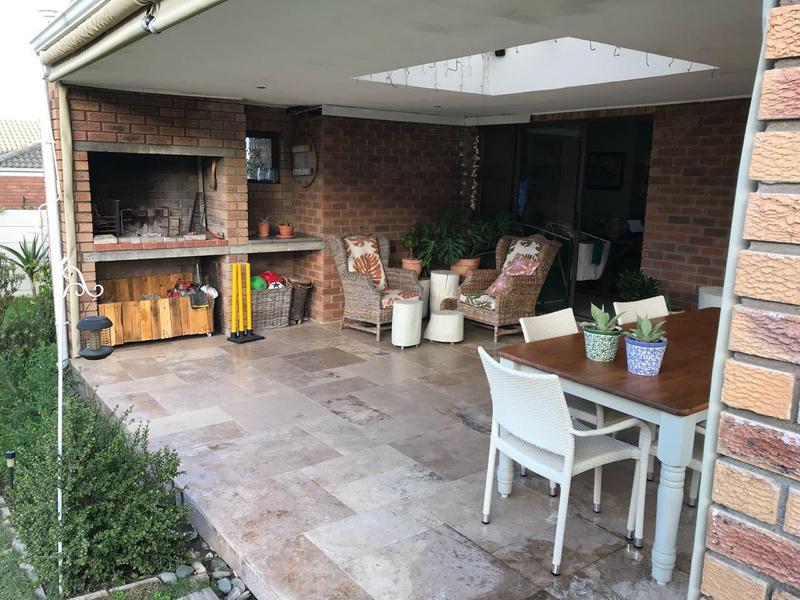 To Let 3 Bedroom Property for Rent in Langeberg Western Cape